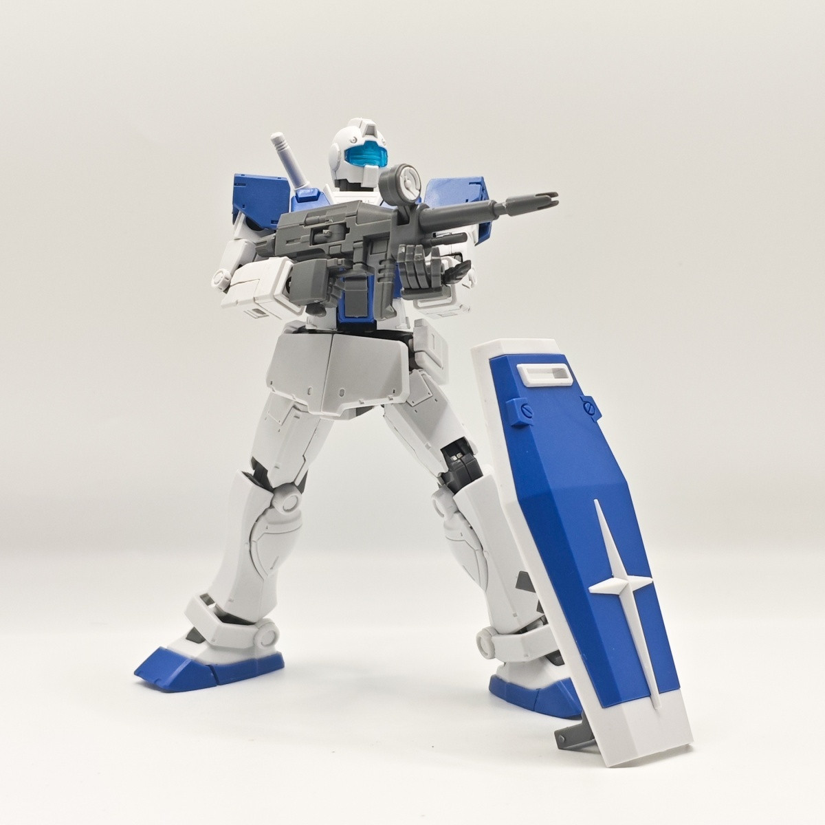 JIJI Model HG 1/144 RGM-79 Whi - Kids Toys Jiji recension och pris