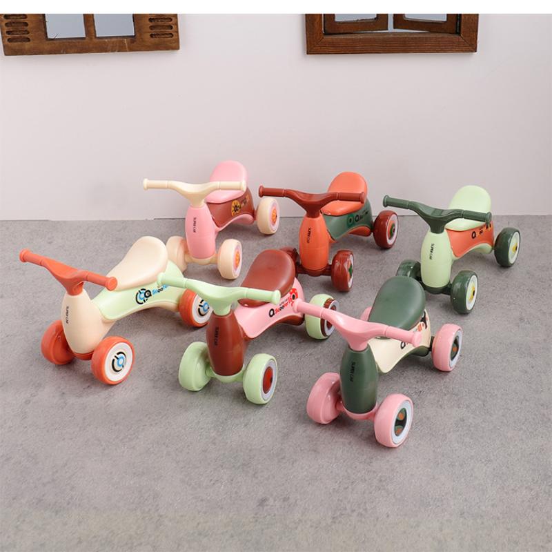 Random 1Pc Simulation Mini Cut - Kids Toys Scooter recension och pris